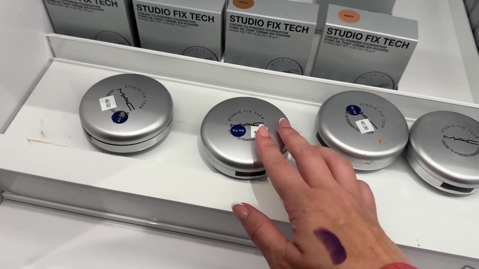 Pós compactos Studio Fix da MAC em promoção na The Cosmetics Company Store