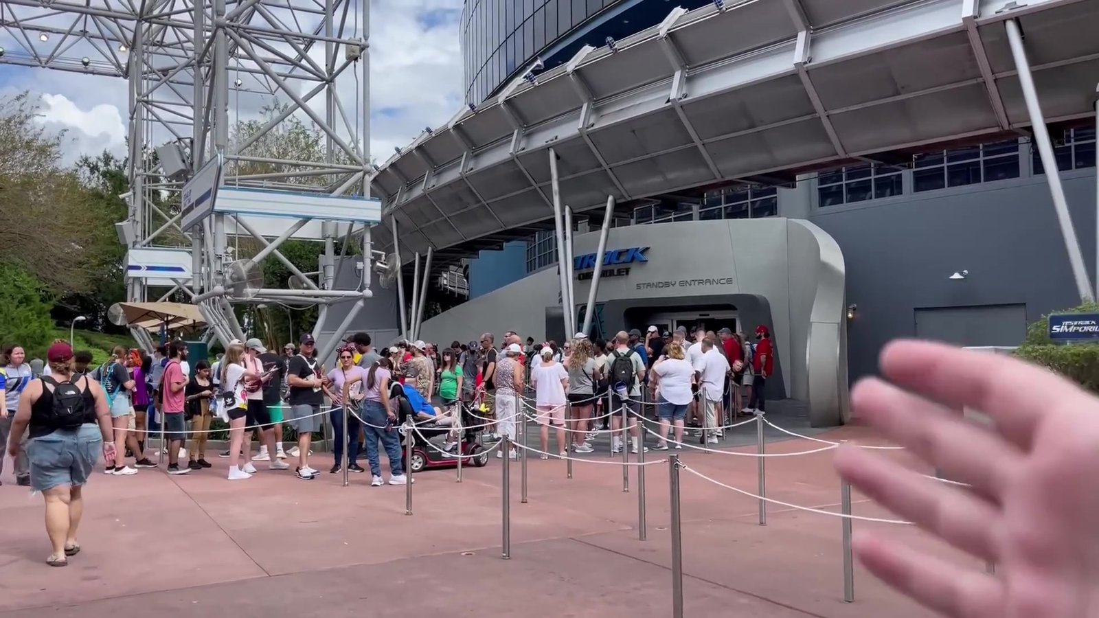 Fila de entrada do Test Track no Epcot