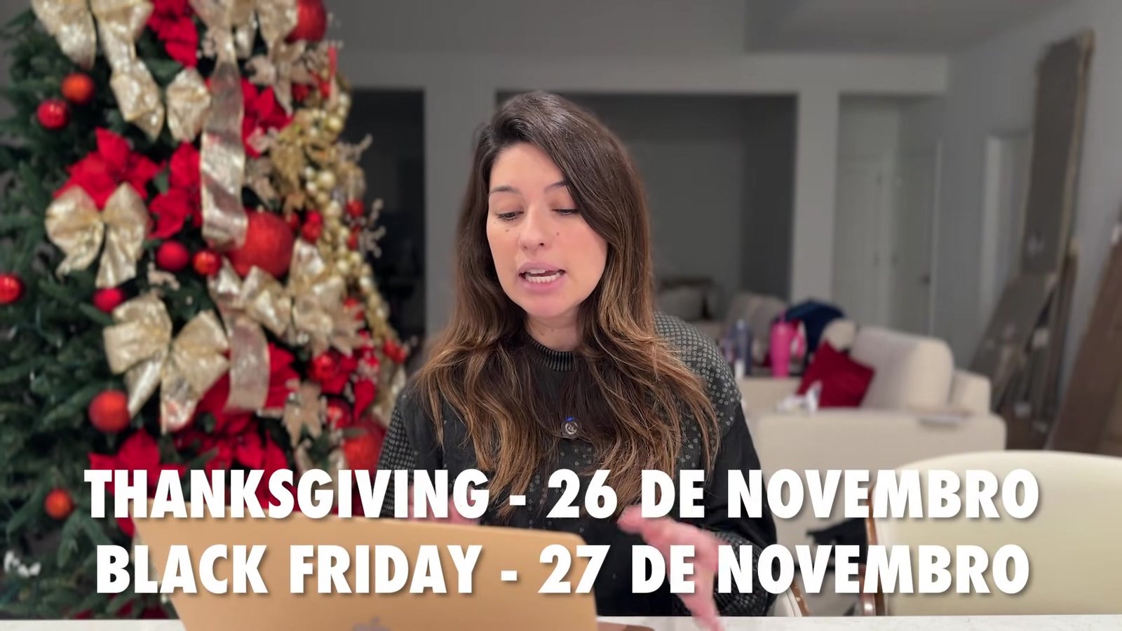 Gabi no vídeo com as datas do Thanksgiving e da Black Friday de 2026 na tela