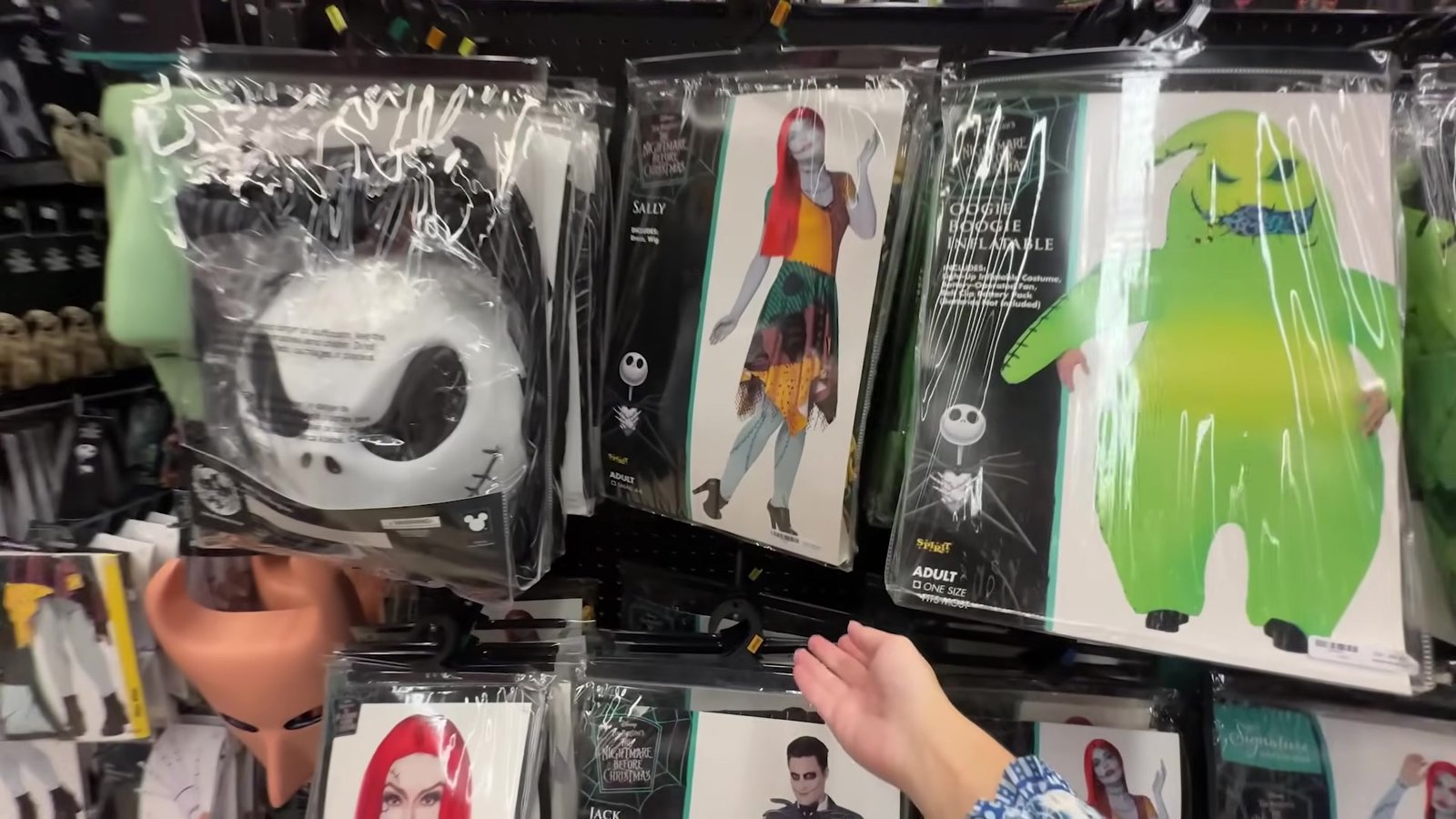 Fantasias do Estranho Mundo de Jack na Spirit Halloween: máscara do Jack, Sally e Oogie Boogie