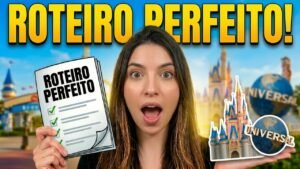 Gabi do Turistorlando segurando um checklist de roteiro perfeito com o castelo da Disney e o globo da Universal ao fundo