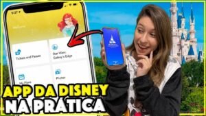 Aplicativo My Disney Experience aberto no celular nos parques da Disney
